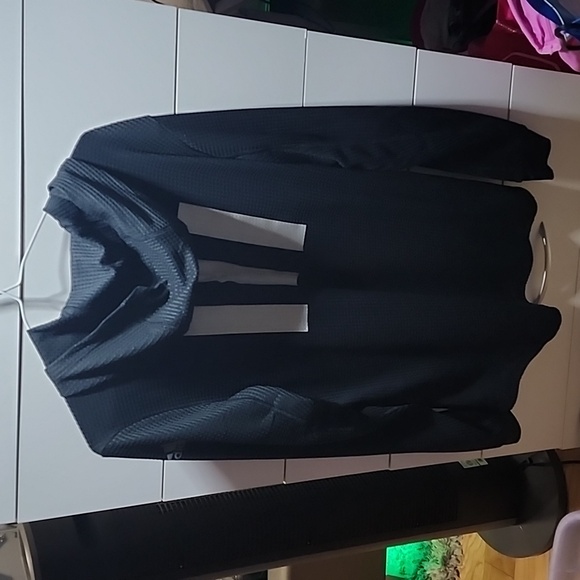 Sweatshirt - Picture 3 of 4